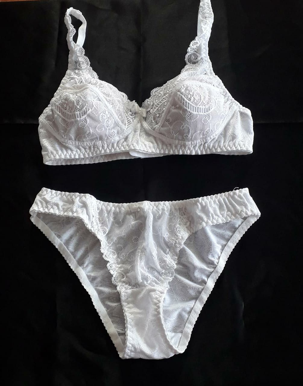 Enamor classic bridal lace bra